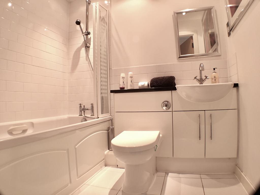 Luxurious Providence Apartment Maidenhead Exteriör bild